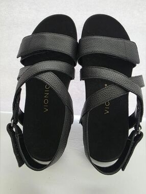 Vionic Raya Women's Size 7 Black Walking Outdoor Leather Slingback Sandals EUC
